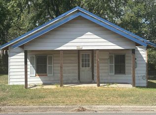 510 Dallas Ave, Mena, AR 71953