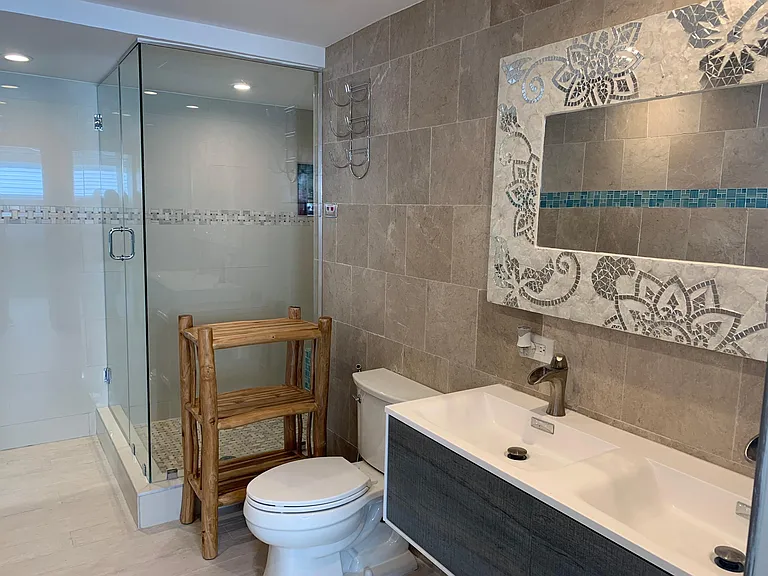 114 Oleander Cir — Photo 12
