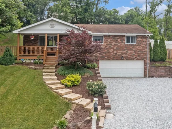 901 Iris Dr, North Huntingdon, PA 15642