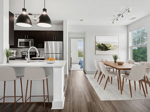 40 Pinehills Dr APT 1438