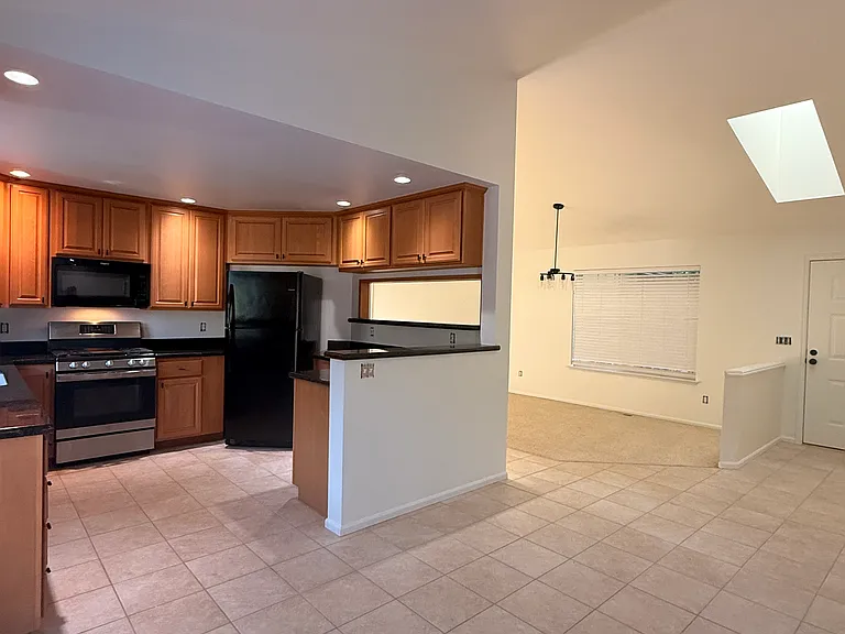 2324 Steamboat Loop E — Photo 16