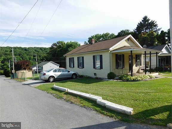 3rd image of 1000 Charles St
