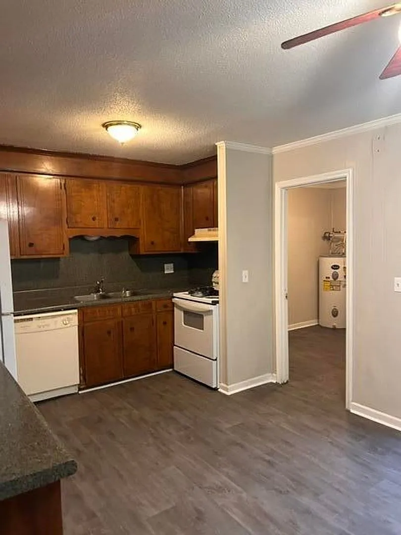 Foxborough 2 Bedroom Townhome — Photo 2