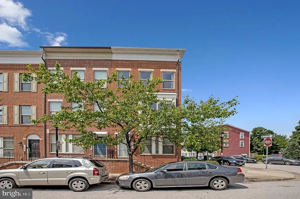 2 bed, 2.5 bath, 1620 sqft, $2,450 — Photo 4