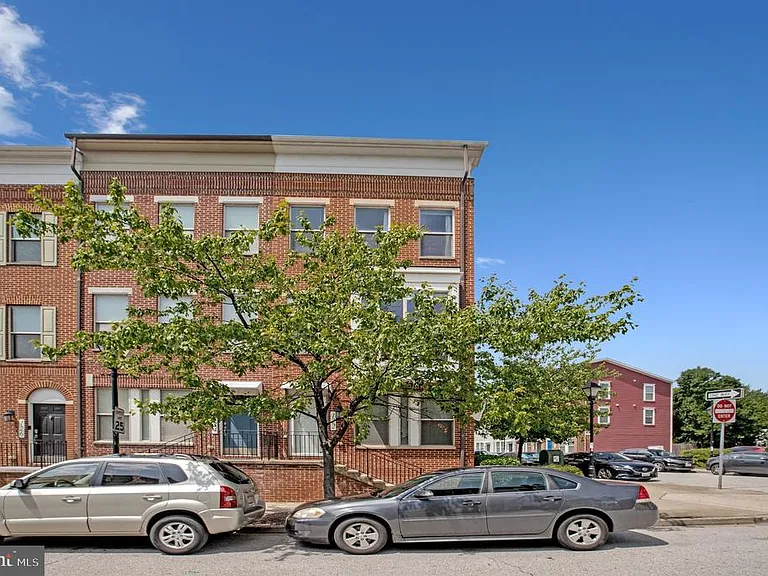 122 Lloyd St #211 — Photo 2