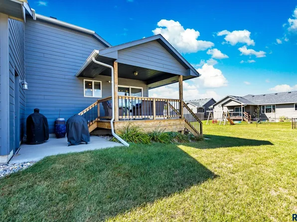9000 W 22nd St, Sioux Falls, SD 57106