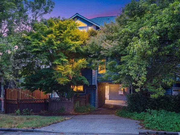 3619 Dayton Ave N, Seattle, WA 98103