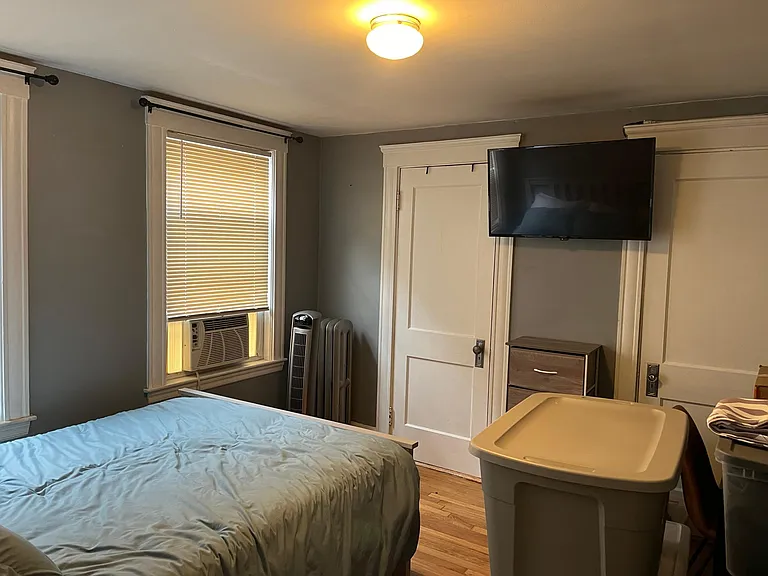 66 Saxton St #3 — Photo 4