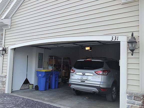3rd image of 331 Carmella Dr
