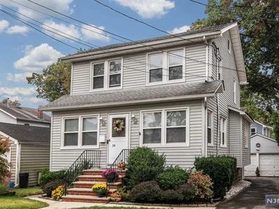 14 Oak St, Dumont, NJ, 07628