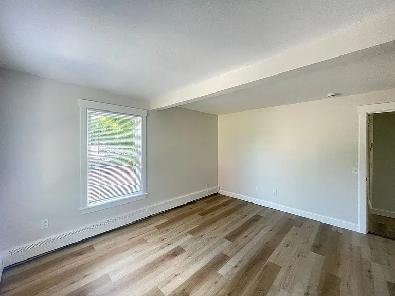 251 Pine St #201 — Photo 9