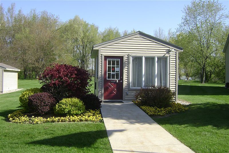 Leasing Office