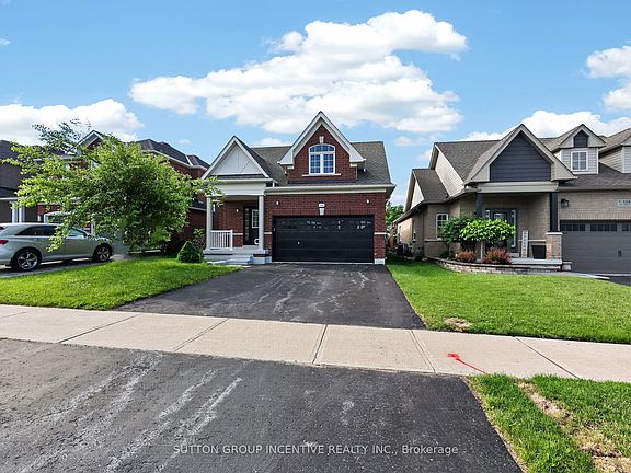 3rd image of 116 Sun King Cres