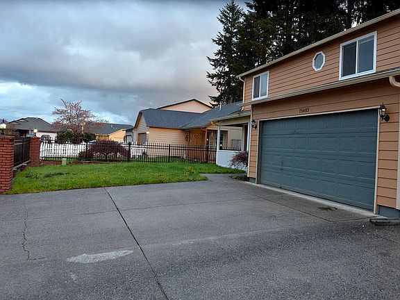 4th image of 15403 NE 44th St