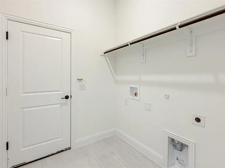 1032 River Oaks Dr — Photo 18
