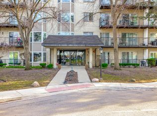 8630 Waukegan Rd Unit 317, Morton Grove, IL