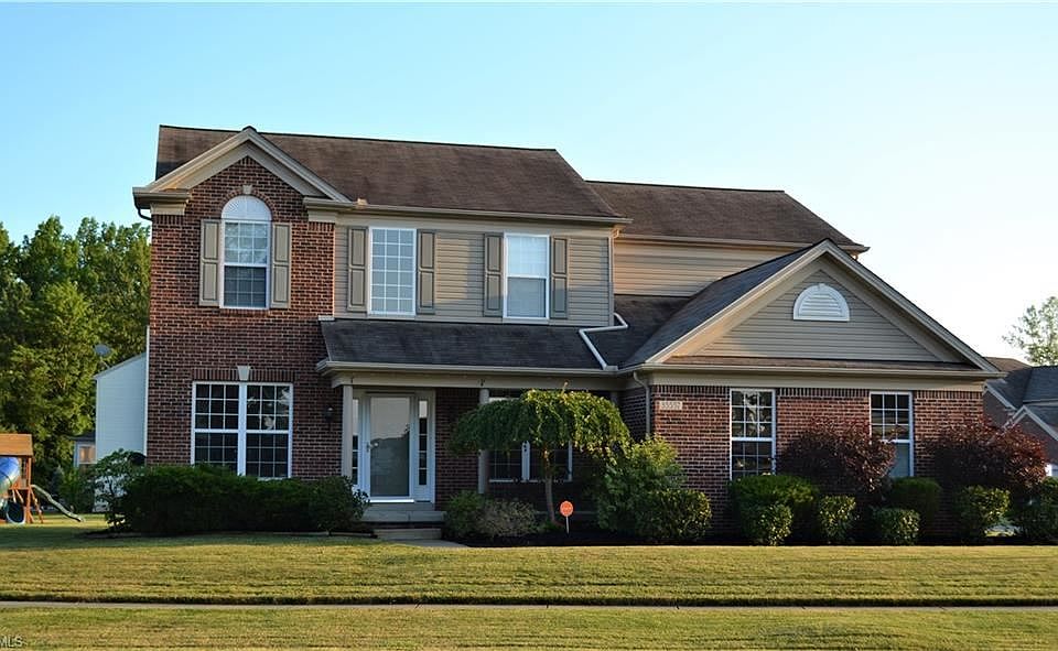 1st image of 35557 Bentley Dr