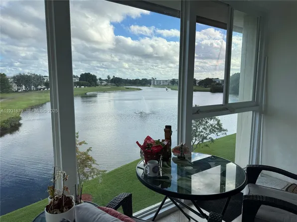 3205 Portofino Point Unit J-4, Coconut Creek, FL 33066