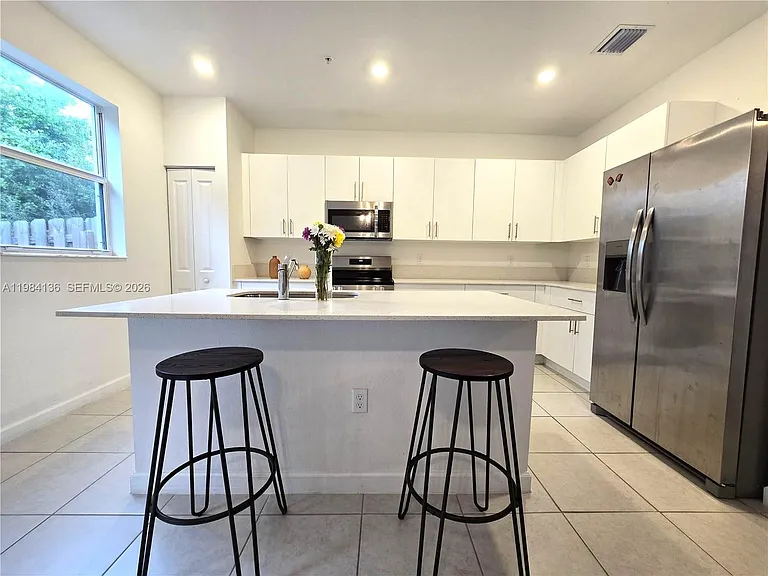 2761 NW 55th Way — Photo 9