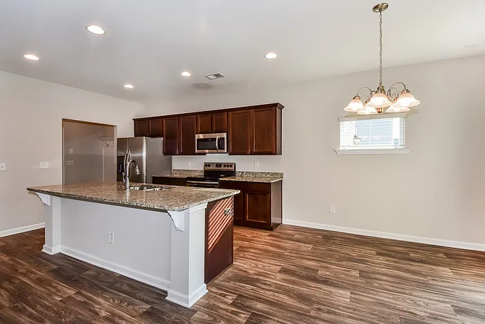 308 Beacons Field Rd — Photo 5