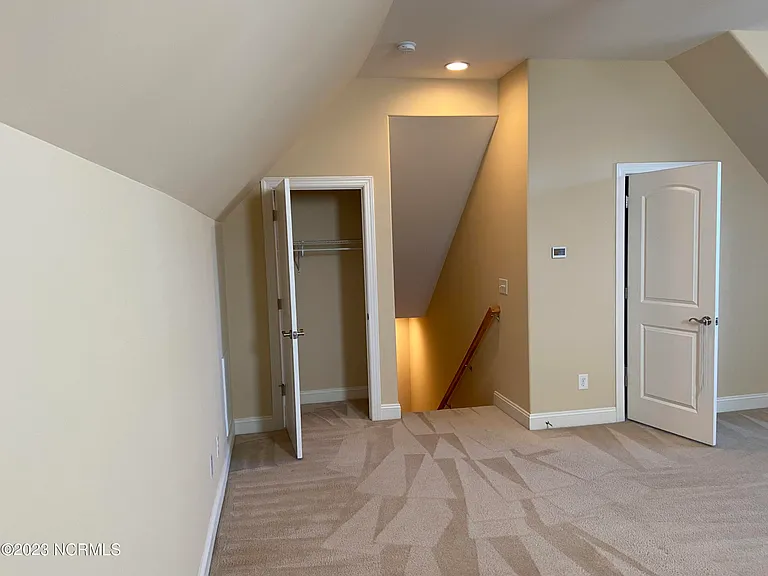 1113 Evangeline Dr — Photo 25