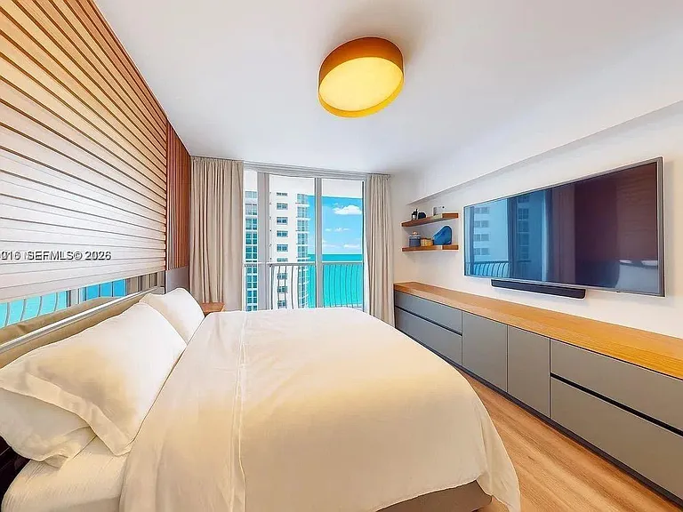 1750 N Bayshore Dr #2803 — Photo 11