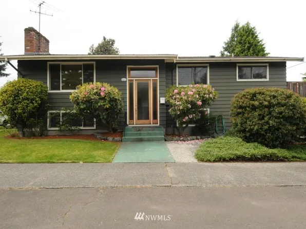 8201 3rd Ave NW, Seattle, WA 98117