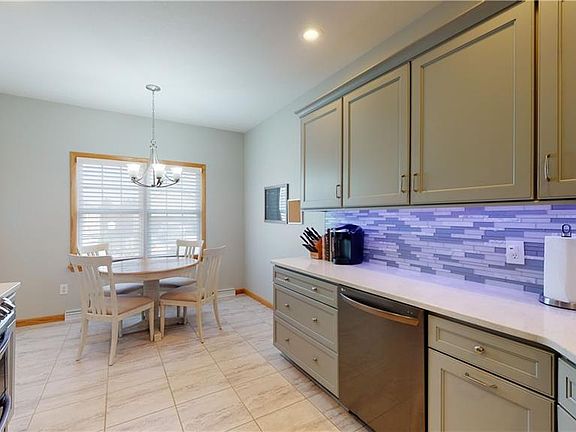 2nd image of 6345 Meadowland Cir Unit 42