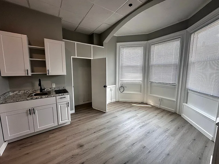 120 Myrtle St #4 — Photo 8