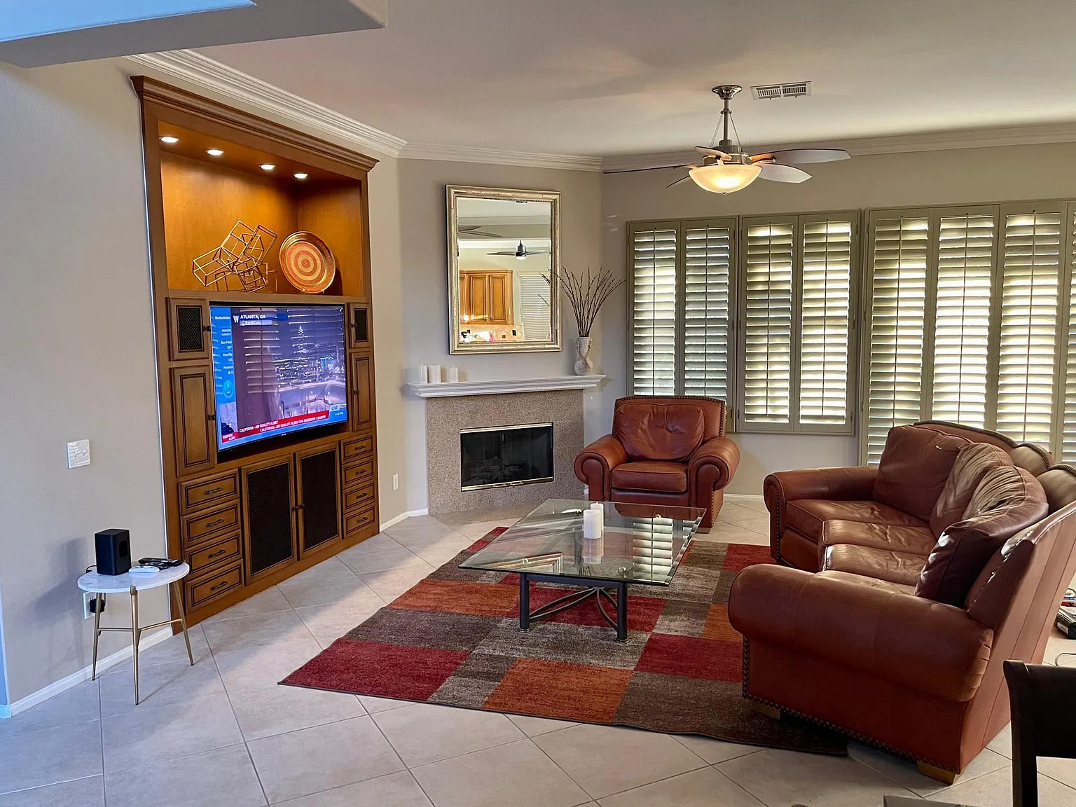 3 bed, 3.5 bath, 2000 sqft, $5,000 — Photo 4