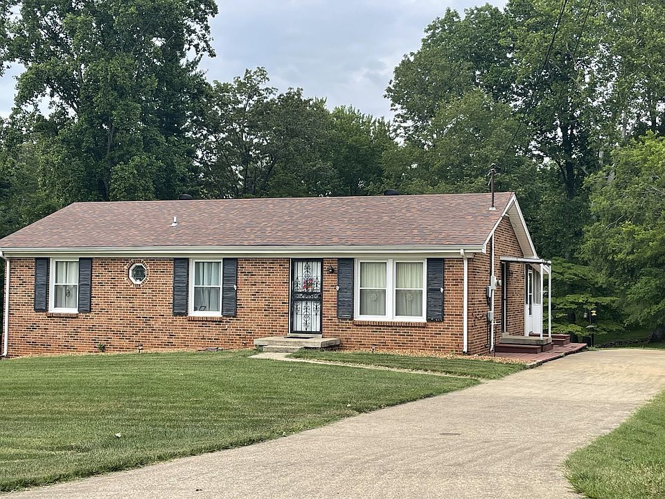 1st image of 338 Hampshire Dr