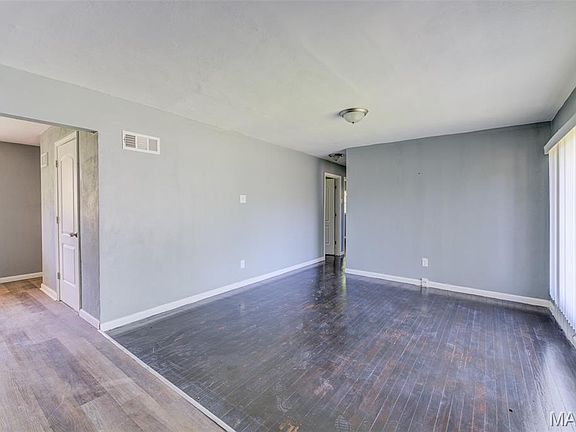 4th image of 2116 Jannette Dr
