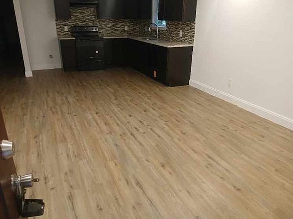 5th image of 119 Bluebonnet Dr