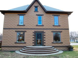 911 K Ave, Milford, IA 51351