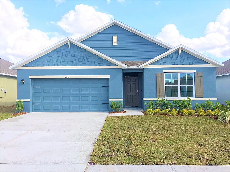 One Story 4 bedrooms/ 2 bathrooms house