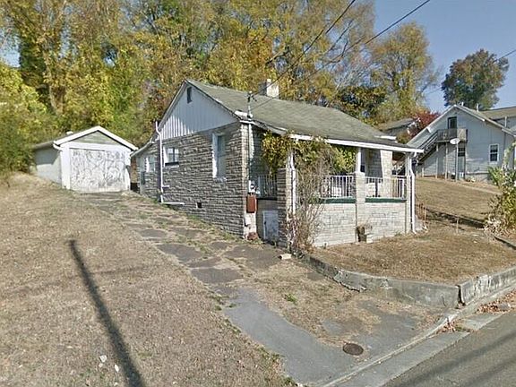 3rd image of 1313 Moses Ave