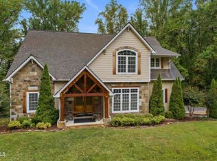 113 Ridgecrest Dr, Elizabethton, TN 37643