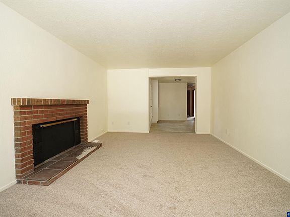 2nd image of 1276 Arabian Ave SE