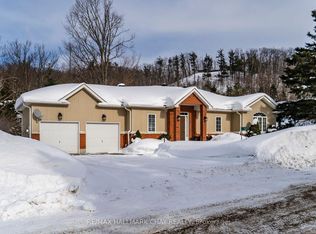 32 Valleycrest Dr, Oro Medonte, ON L0L 2L0
