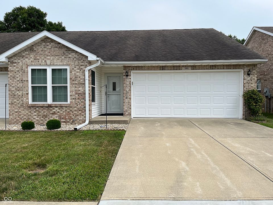 1st image of 1061 E Crown Pointe Blvd