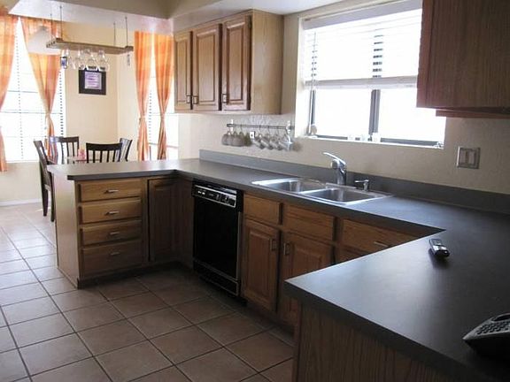 Kitchen & Nook