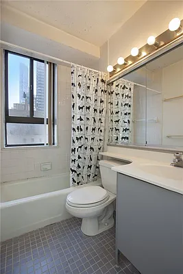 Sold by Sumitomo Real Estate Sales | media 17