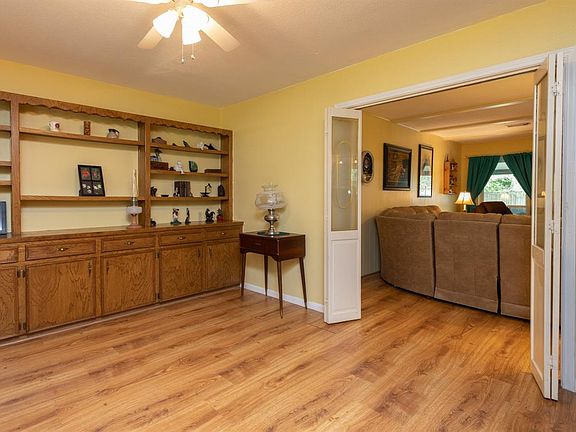 5th image of 23864 White Oak Ct