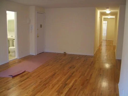 Rented by Walter & Samuels Inc | media 10
