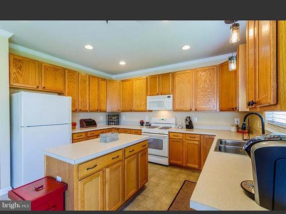 4th image of 5613 Joshua Tree Cir