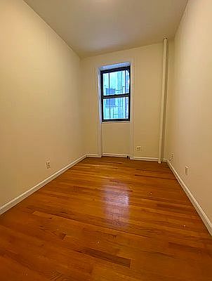 3rd image of 233 E 50th St APT 3