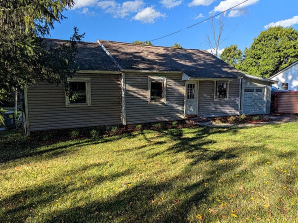 323 W Main St