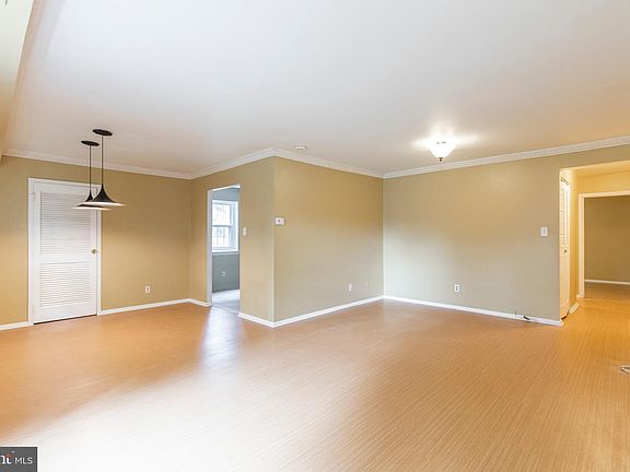 5th image of 4000 Gypsy Ln Unit 617