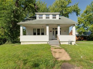 10011 McCartney Ln, Saint Louis, MO 63137