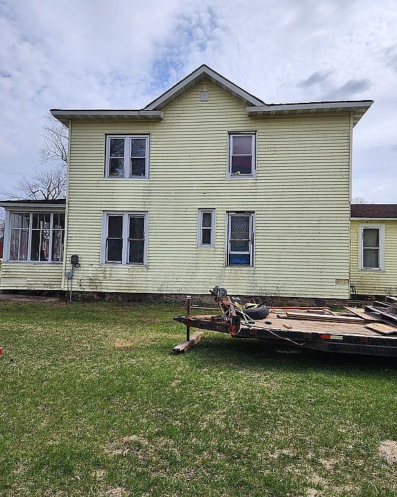 2nd image of 401 N Main St